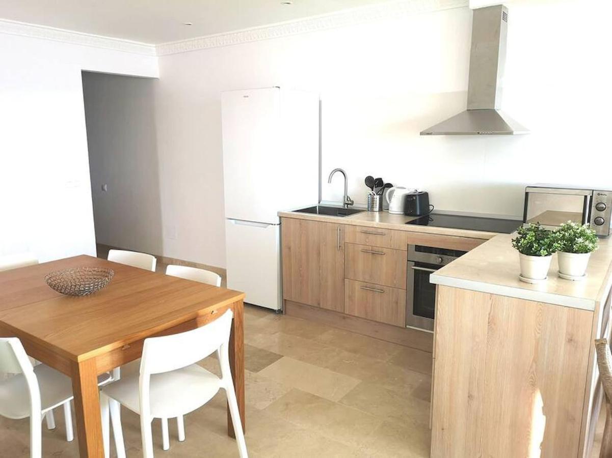 Amazing 3Bedroom Flat With Seafront Views & Pool By Sharingco Marbella Bagian luar foto