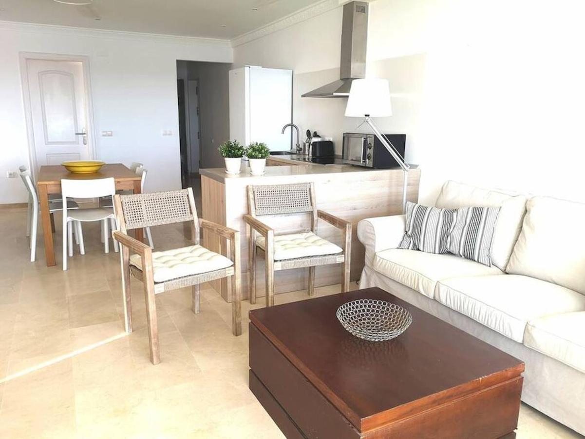 Amazing 3Bedroom Flat With Seafront Views & Pool By Sharingco Marbella Bagian luar foto