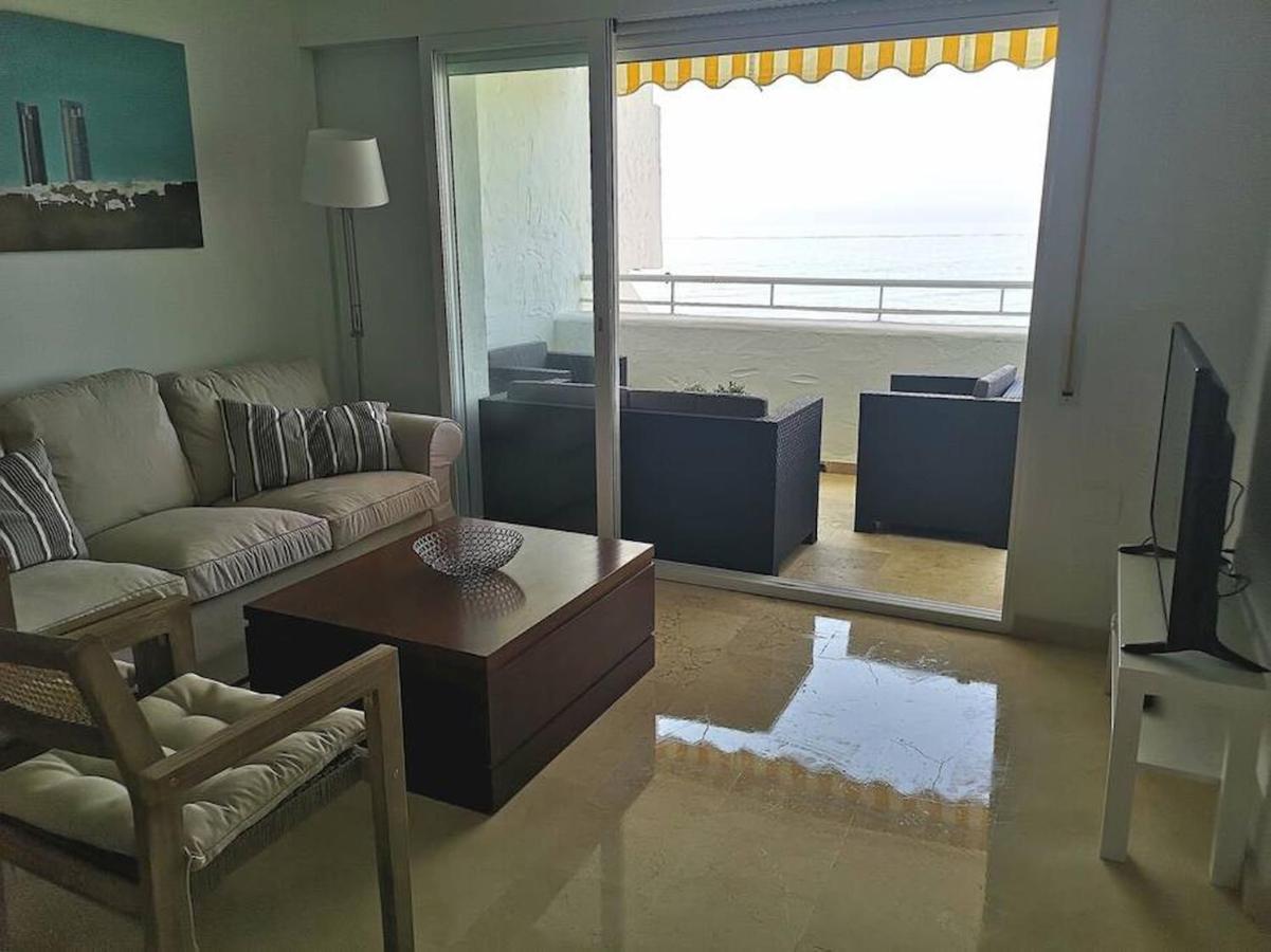 Amazing 3Bedroom Flat With Seafront Views & Pool By Sharingco Marbella Bagian luar foto