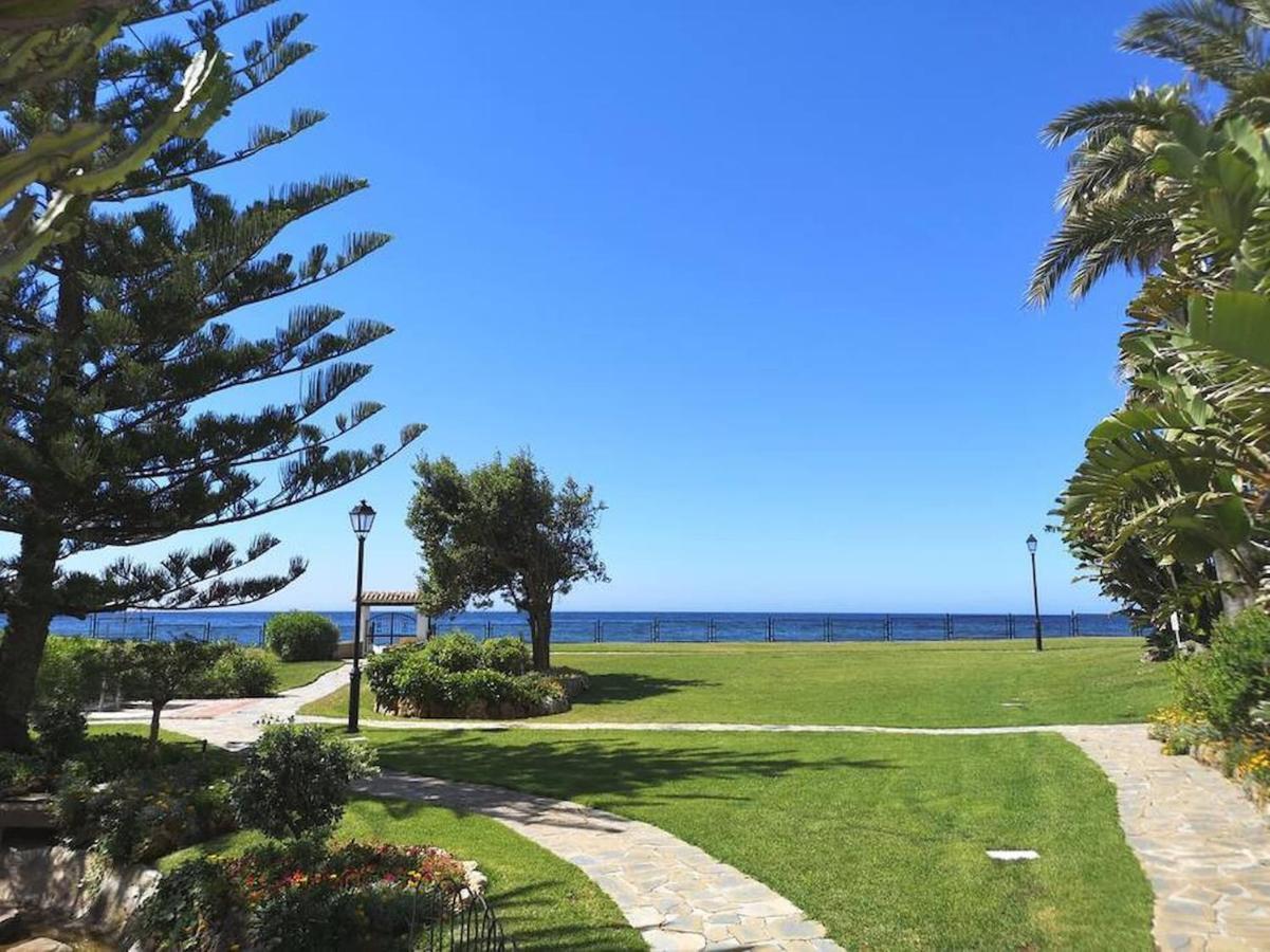 Amazing 3Bedroom Flat With Seafront Views & Pool By Sharingco Marbella Bagian luar foto