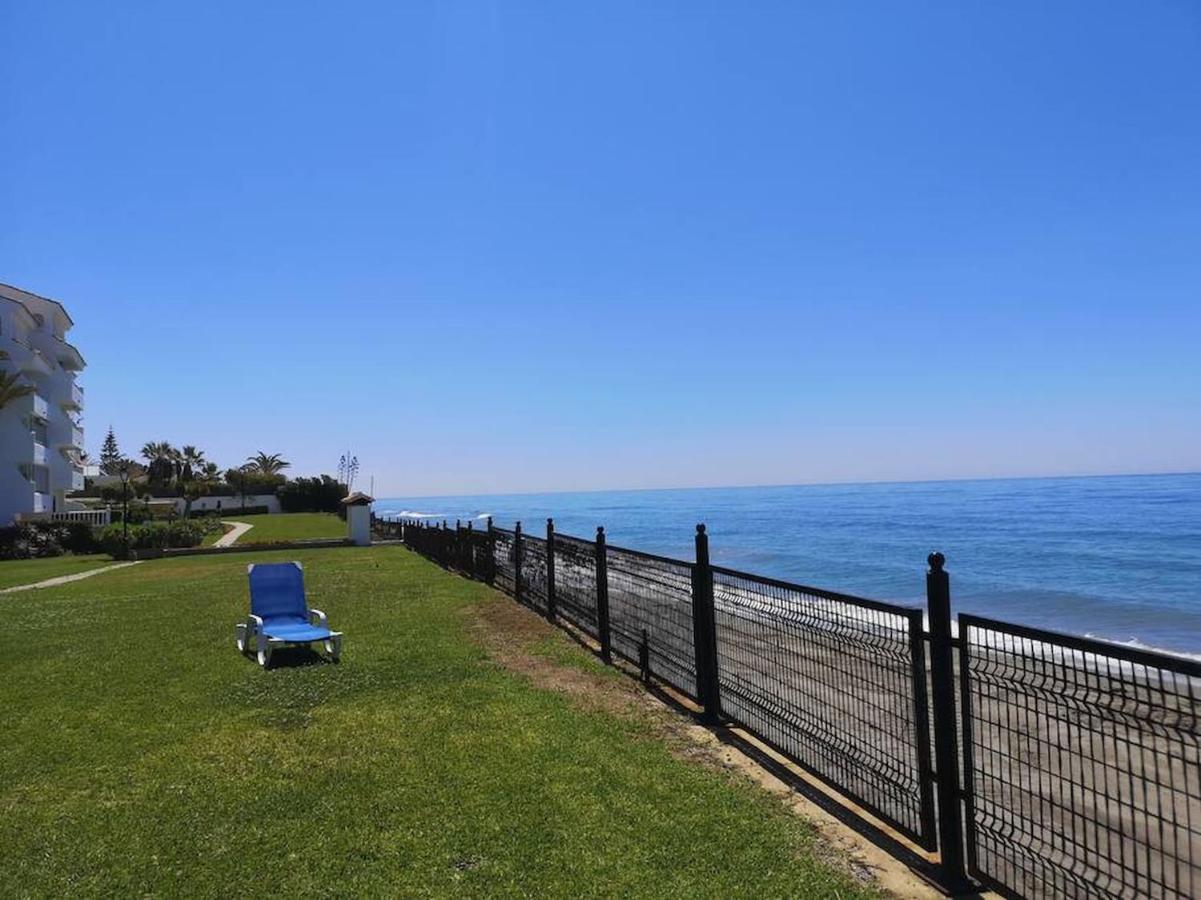 Amazing 3Bedroom Flat With Seafront Views & Pool By Sharingco Marbella Bagian luar foto