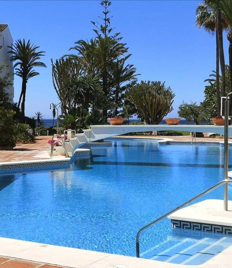 Amazing 3Bedroom Flat With Seafront Views & Pool By Sharingco Marbella Bagian luar foto